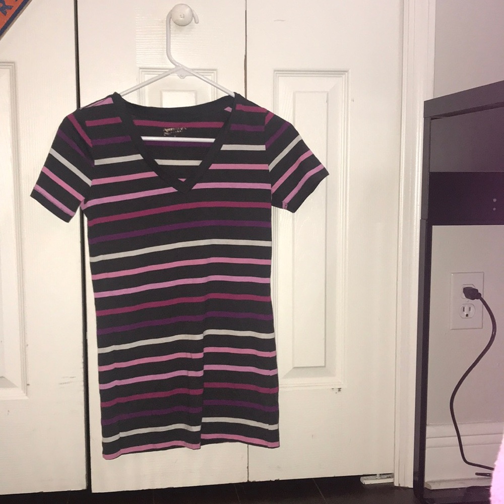 v neck t shirt